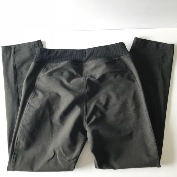 🏃🏼‍♀️ Northface Cropped Drawstring Pant - Picture 3 of 8